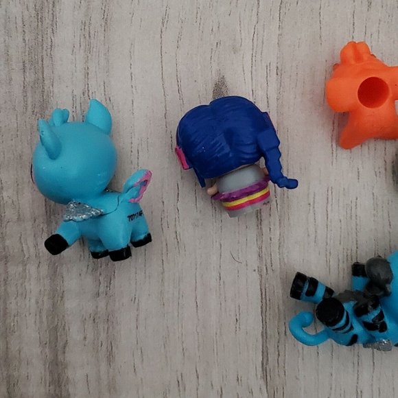 Lot 5 miniature figures Hatchimals Deeraloo Mini MixieQ's Hip Hop Dancer - Picture 9 of 9